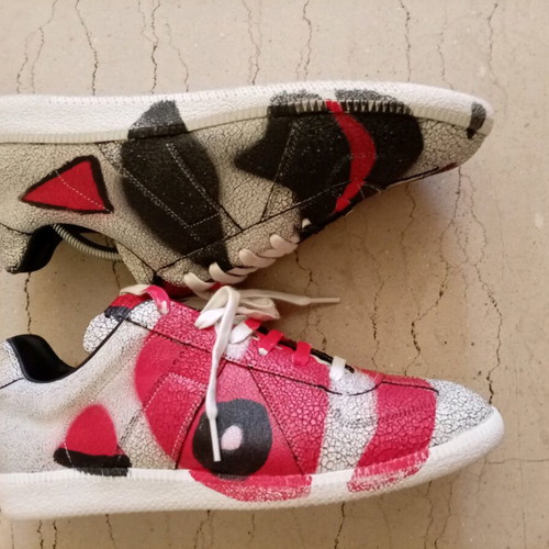 Maison Margiela sneakers size 43 like new, red multicolor leather