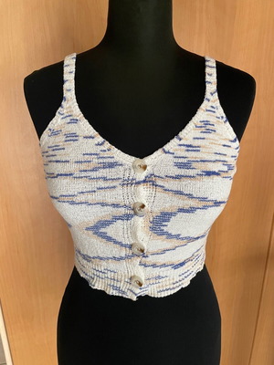 Knitted multicolor crop top with buttons like new, size S