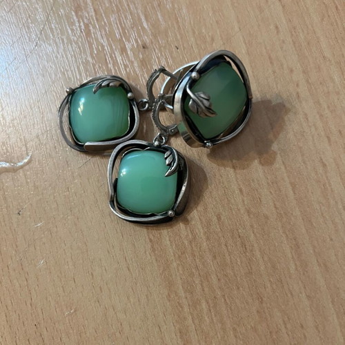 Silver ring and earrings set with green chalcedony like new