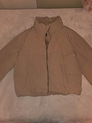 Only waterproof jacket size L like new, beige/brown
