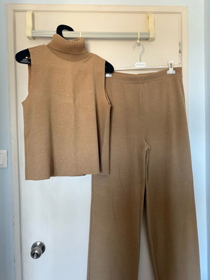 Zara σετ soft μπεζ σαν καινούργιο, μέγεθος large