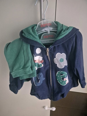 Clothing set 12-18 months like new, unisex