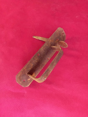 Door handle latch from another era