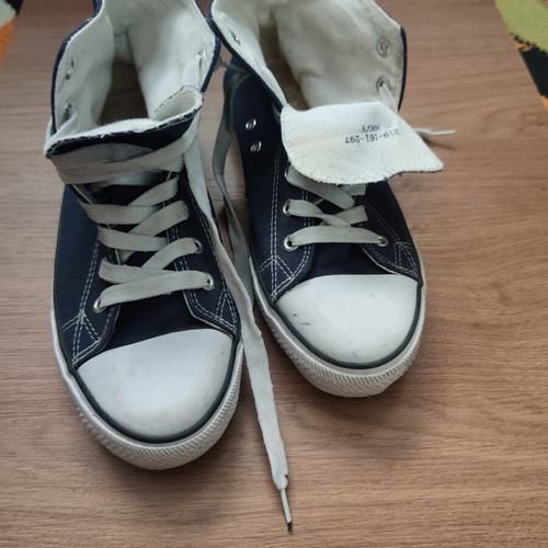 Navy Canvas High Top Shoes used, size 39