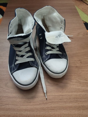 Navy Canvas High Top Shoes used, size 39