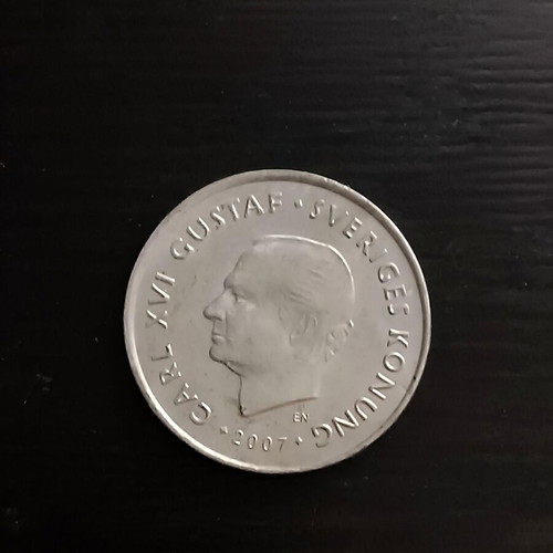Swedish 1 Krona Coin 2007, like new, King Carl XVI Gustaf