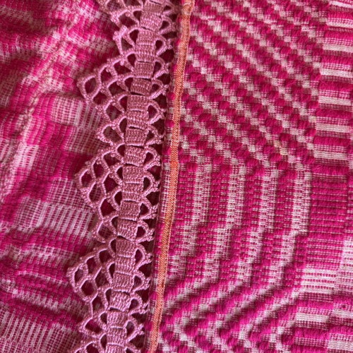 Woven blanket like new 1.60 x 2.00 m