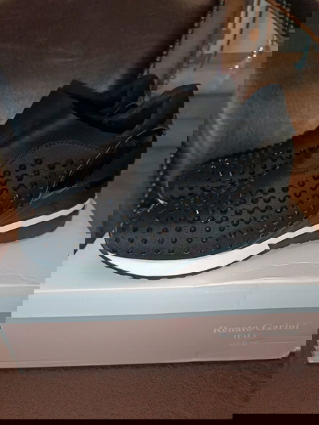Παπούτσια γυναικεία sneaker Renato Garini.