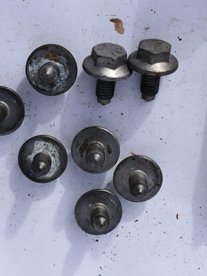 Βίδες VAG VW Audi Skoda Seat μεταχειρισμένες, σετ 9 τεμαχίων