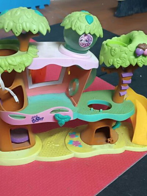 LPS Littlest Pet Shop Magic Motion Tree House Garden playset used