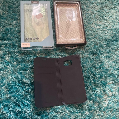 Samsung Galaxy S6 case with card holder and Samsung logo