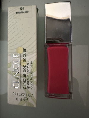 Clinique lip gloss, new