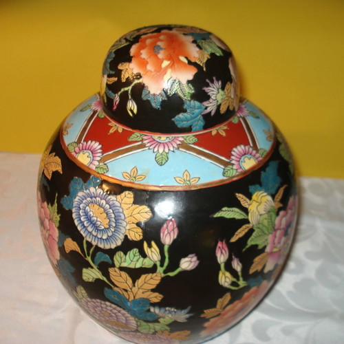Vintage Chinese vase used
