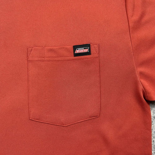 Dickies men's medium burgundy red T-shirt with pocket