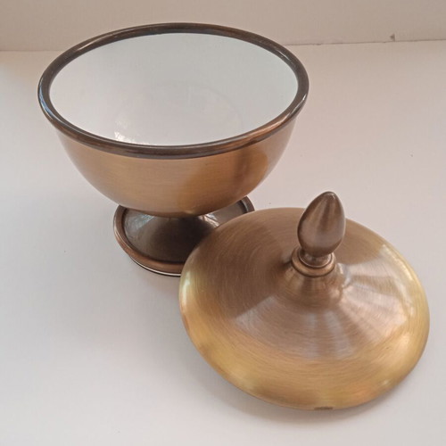 Bathroom vase set like new, Spanish brass with enamel coating