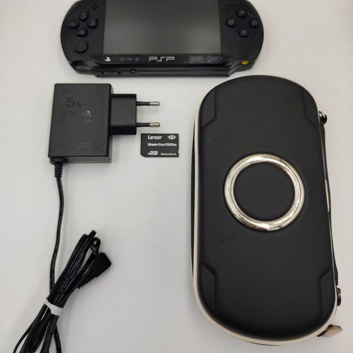 Sony PlayStation Portable PSP-1004 μεταχειρισμένο με φορτιστή, κάρτα 2GB, παιχνίδι Cars