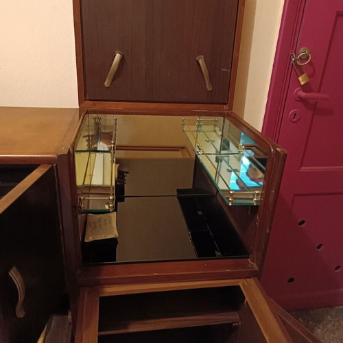 Aristone Radio co. music station used with radio and turntable
