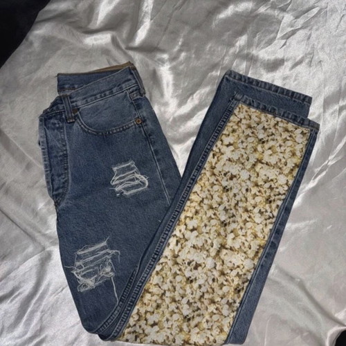 Levi’s vintage limited edition jeans with popcorn design like new