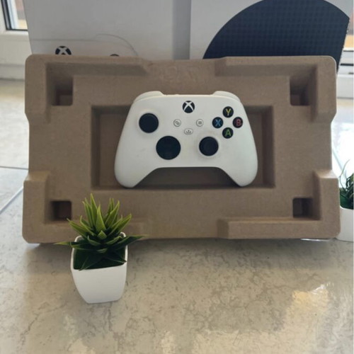 Xbox Series S σαν καινούργιο με SSD 512 GB και σπασμένο κουμπί LT τηλεχειριστηρίου