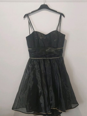Swing dress like new, size small, black