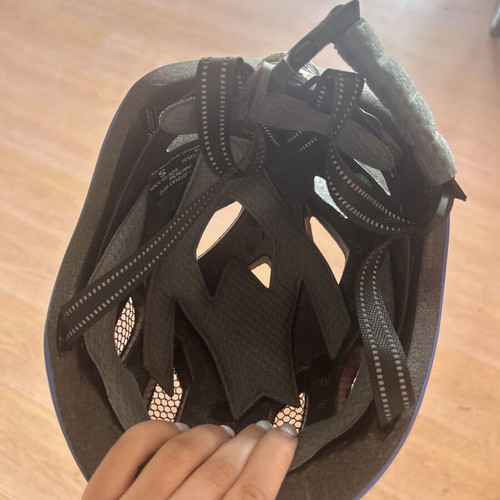 Children's helmet with rear light new