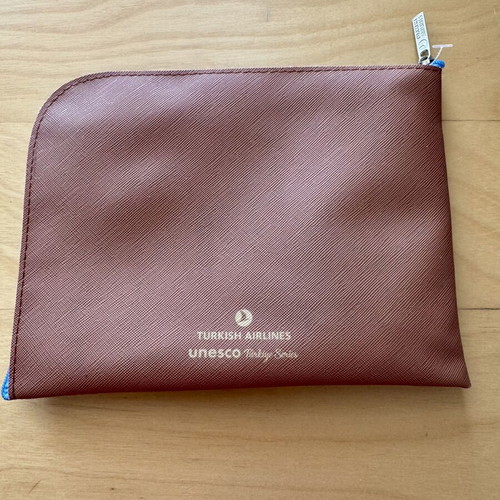 Turkish Airlines x UNESCO Travel Pouch Set new, 2 pieces