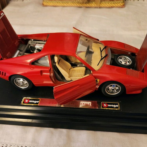 Burago Special Edition Ferrari GTO 1984 model 1:24 like new