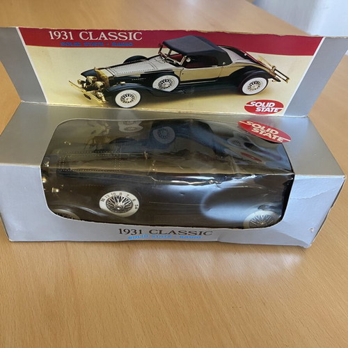 Vintage collectible radio car new