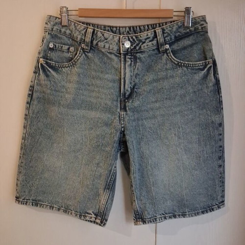 H&M Divided Denim Shorts No 38 like new, light blue wash