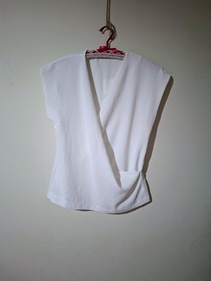 Zara white blouse new with tags, size S