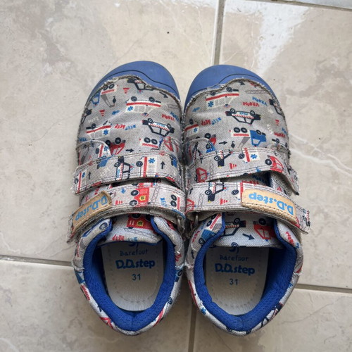 Barefoot DD Step sneakers size 31 used, gray and blue