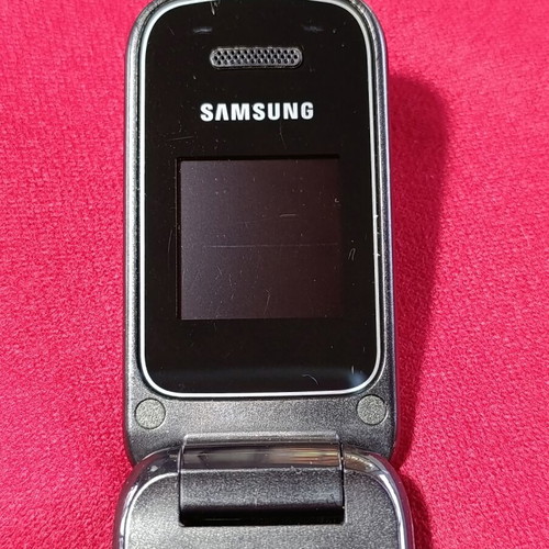 Samsung E1190 used mobile phone for everyday use