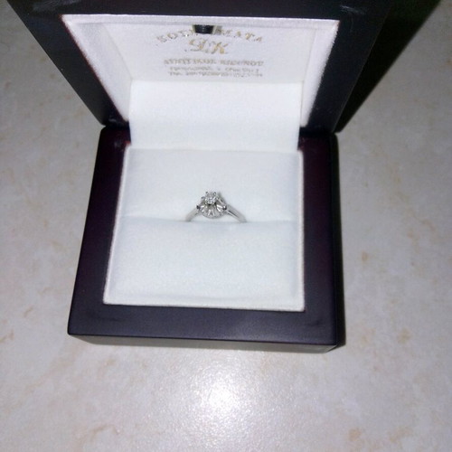 18K Engagement Ring with Diamond new, size 15.5
