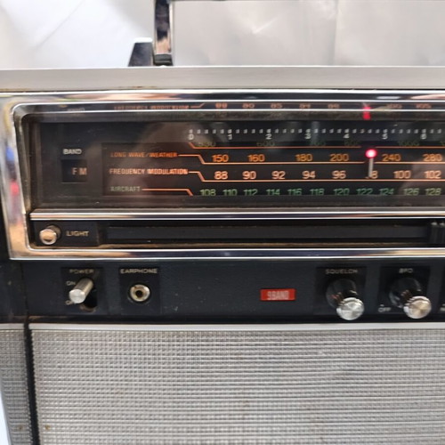 Sony CRF 5090 radio used in very good condition