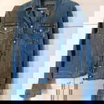  Denim τζάκετ γυναικείο της εταιρείας Gloria.