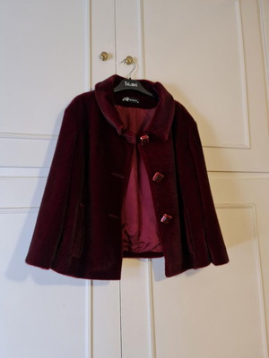 Pirouette women's fur coat like new, size 46, burgundy