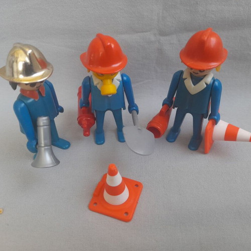 Playmobil vintage firefighters, set of 16 pieces