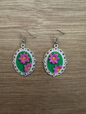 Pink Daisy Earrings handmade, stainless steel, like new