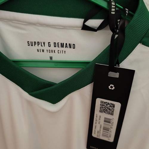 Supply & Demand t-shirt new, size M, white and green