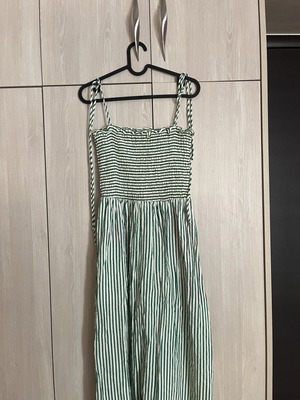 Striped dress Stradivarius like new, beige and green, size M