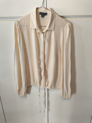 Atrattivo beige shirt with drawstring and elastic cuffs like new, size S