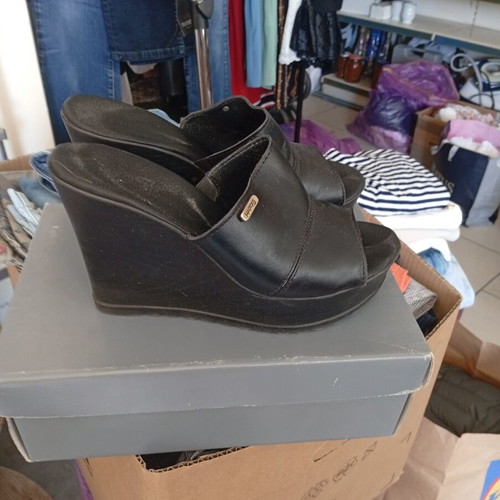 Platform shoes used, size 40
