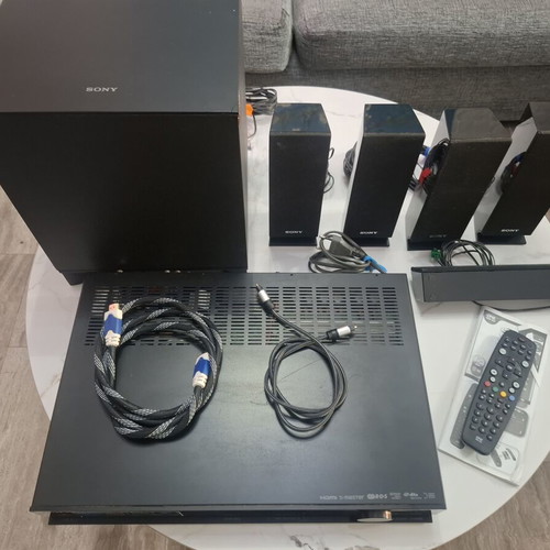 Sony Home Cinema System 5.1 STR-KS370 1000W with Universal Remote like new