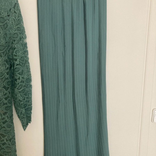 Abiye set like new, long pleated skirt, pleated top and lace jacket petrol color