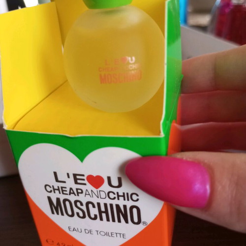 L'eu Mischino Cheap and Chic perfume like new, mini 4.9 ml