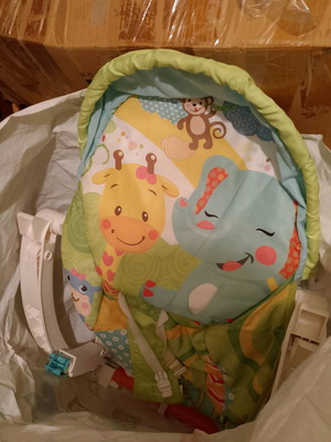 Baby feeding seat like new