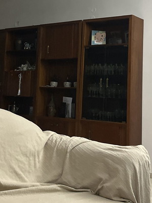 Ξύλινο σύνθετο επίπλων μεταχειρισμένο 4 τεμαχίων με ντουλάπια και συρτάρια