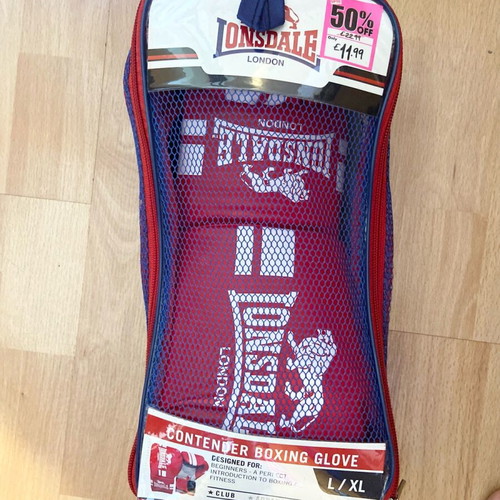 Boxing gloves for beginners size M/L new
