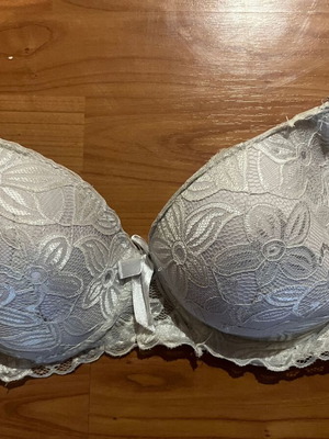 Lace Bra with Padding Size 44 Like New White