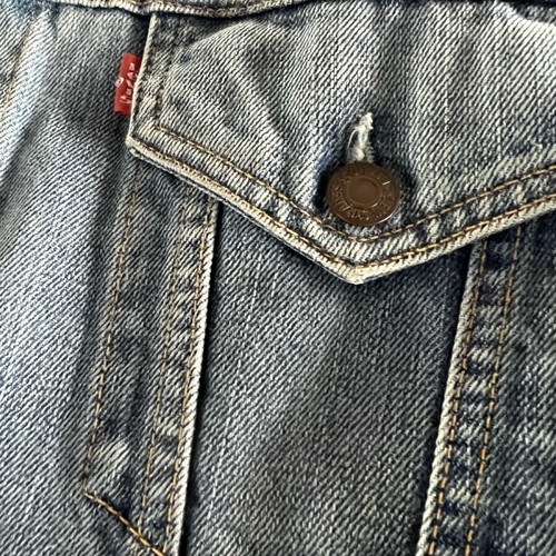 Jean Jacket Levi’s Limited Edition unisex size XL, like new denim jacket
